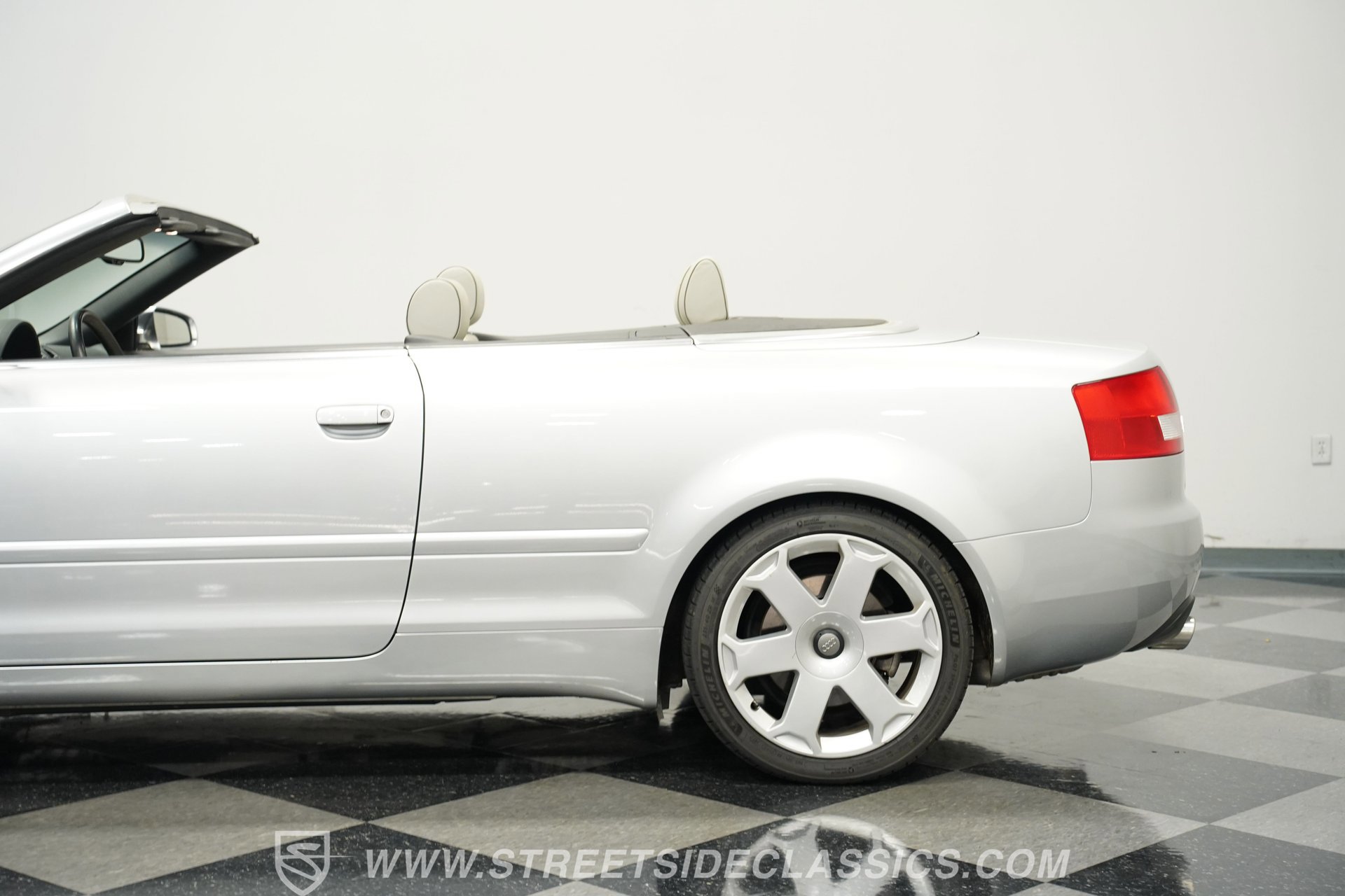 Used 2004 Audi S4 Cabriolet image 23