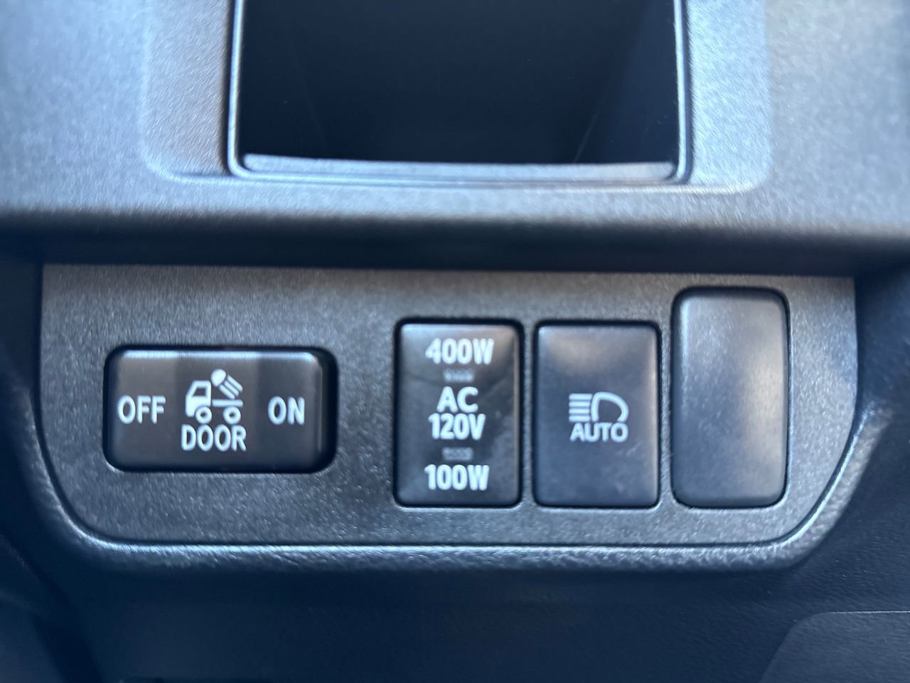 Used 2019 Toyota Tacoma TRD Sport image 16