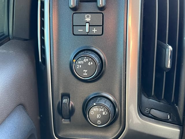 Used 2016 Chevrolet Silverado 1500 LT w/ All Star Edition AWD/4WD image 11