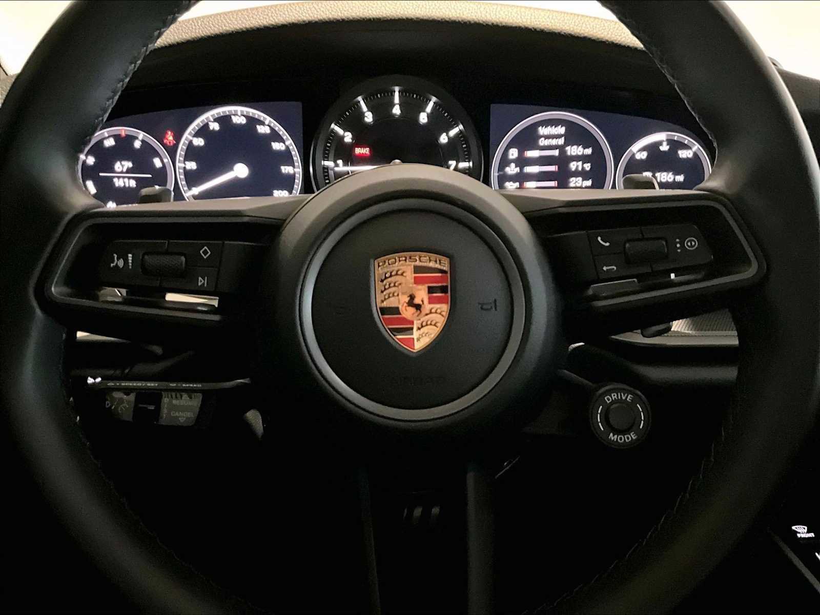 Used 2024 Porsche 911 Carrera S w/ Sport Package image 18