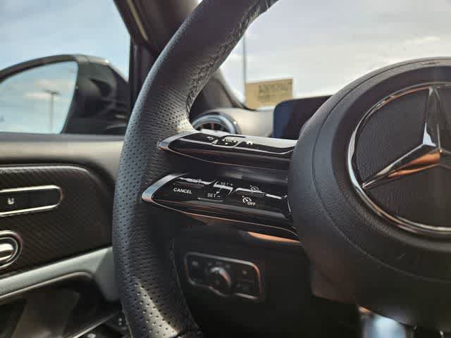 Used 2026 Mercedes-Benz GLB 250 image 23