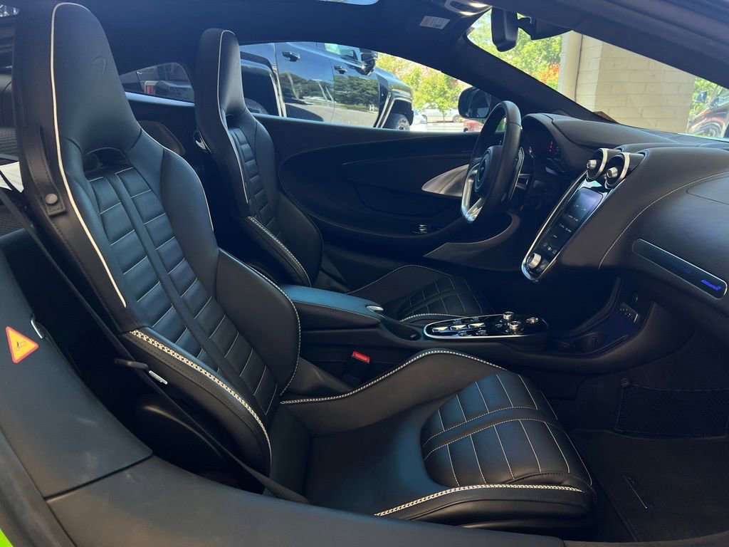 Used 2025 McLaren GTS RWD image 10
