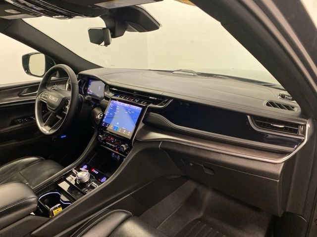 Used 2022 Jeep Grand Cherokee Overland w/ Luxury Tech Group IV image 27