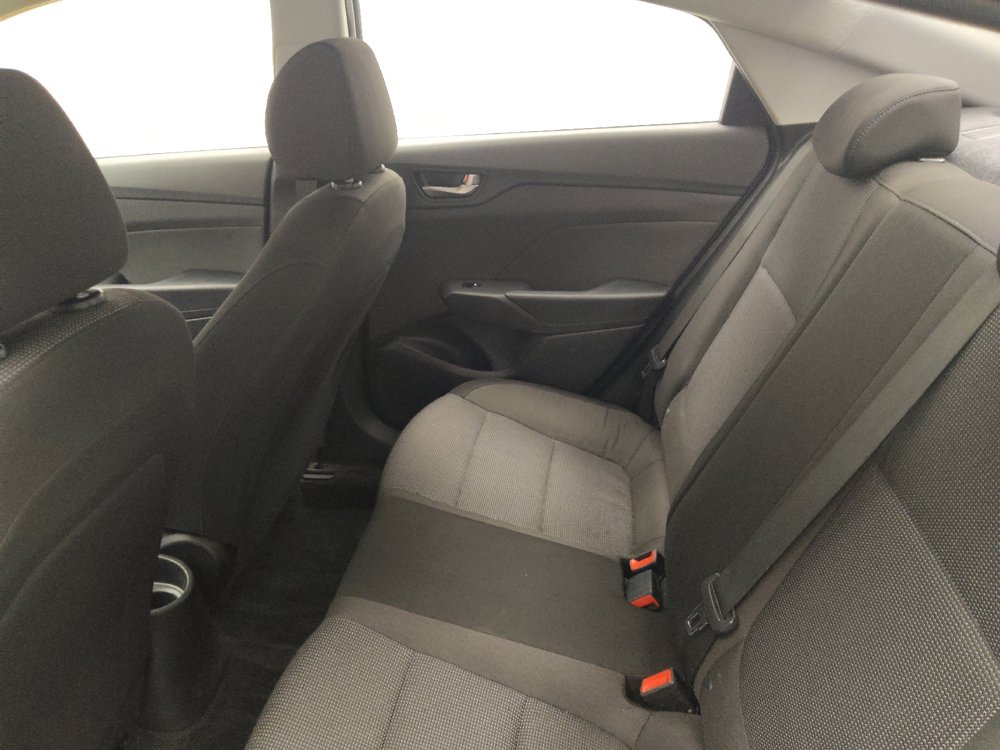 Used 2019 Hyundai Accent SE FWD image 18