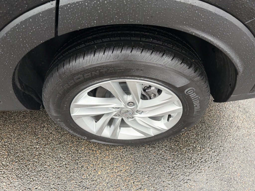 Used 2025 Buick Envista Preferred image 11