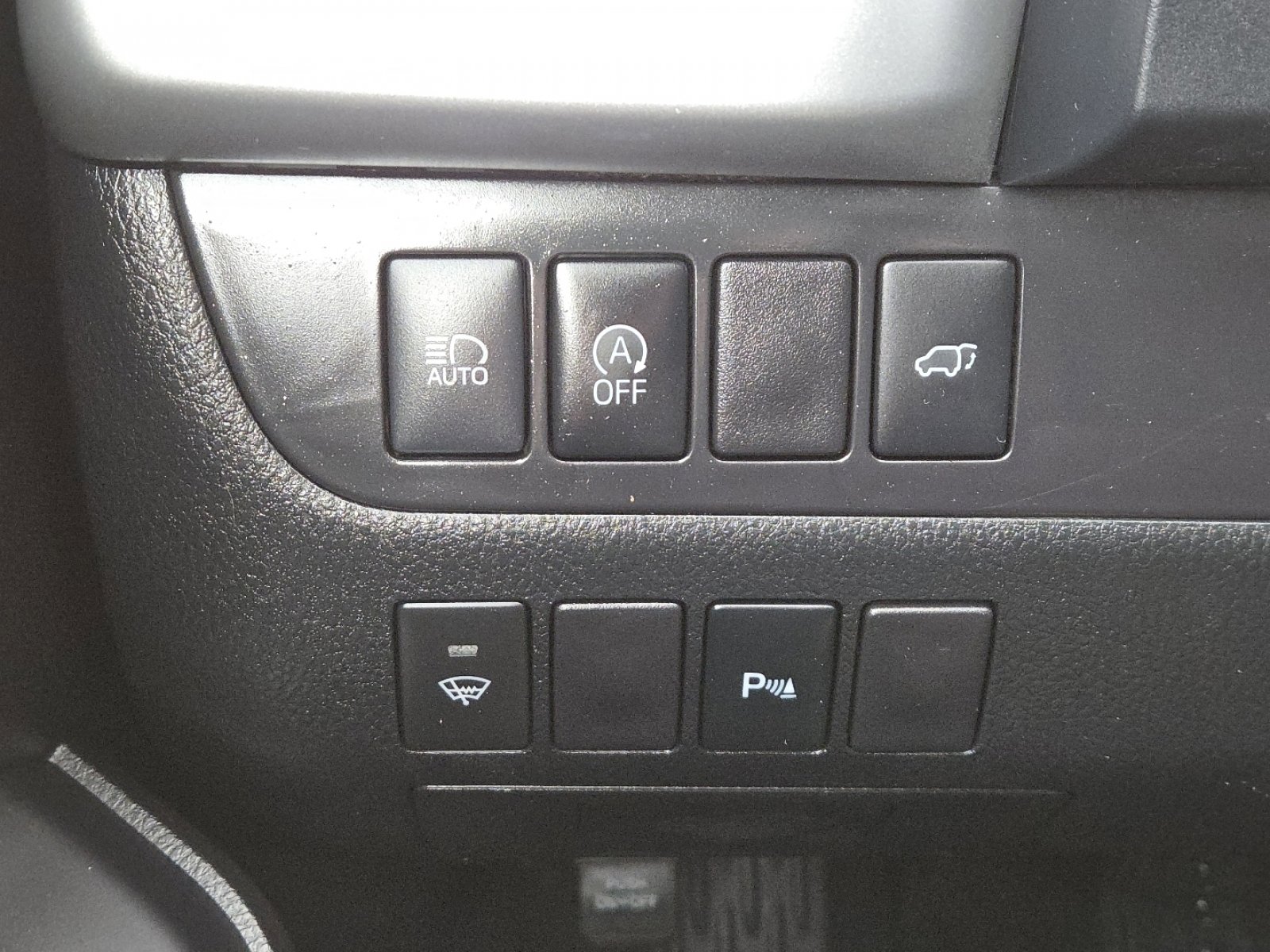 Used 2019 Toyota Highlander Limited image 11