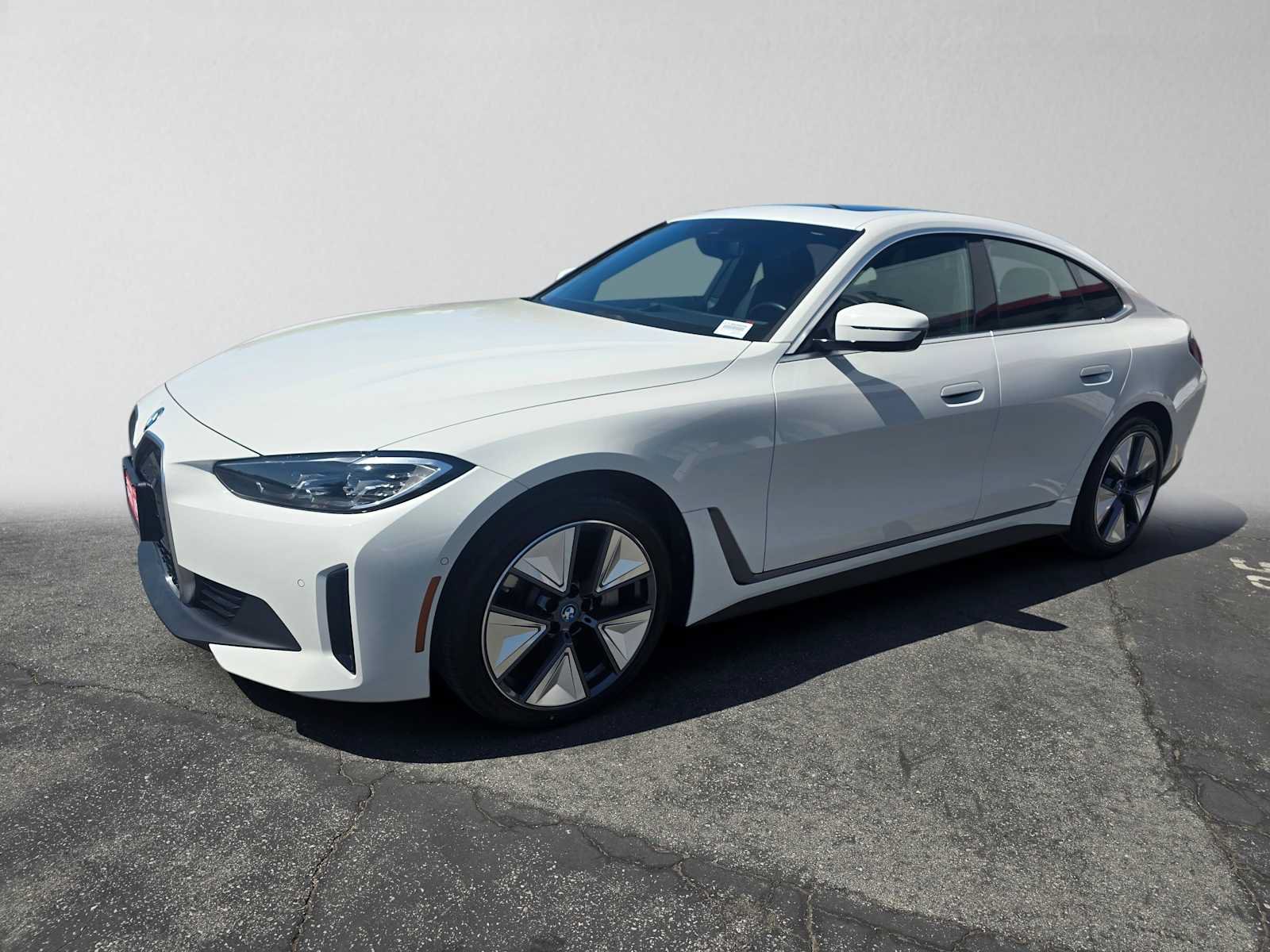 Used 2024 BMW i4 eDrive35 w/ Convenience Package RWD image 7