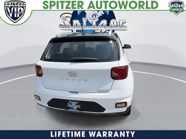 New 2026 Hyundai Venue SEL FWD image 8