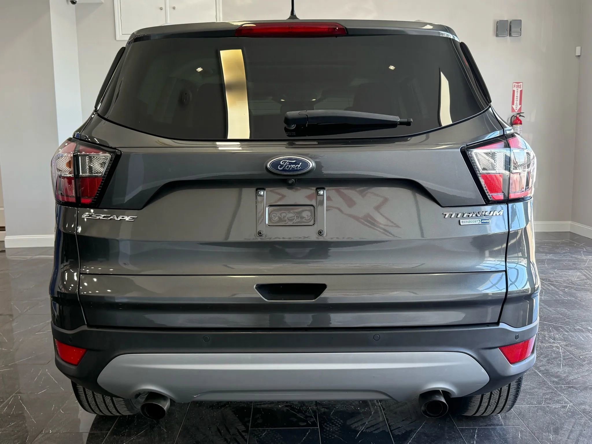 Used 2018 Ford Escape Titanium image 5