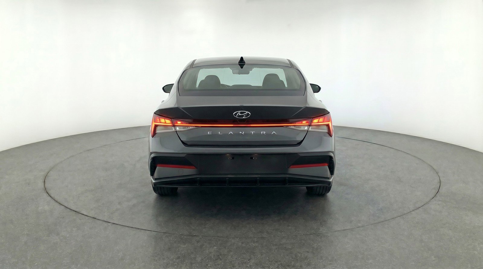 Used 2025 Hyundai Elantra SEL FWD image 7