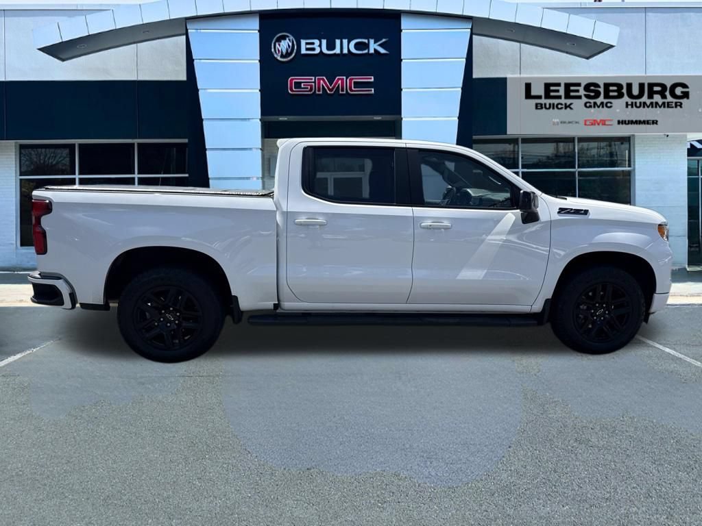 Used 2023 Chevrolet Silverado 1500 RST w/ Z71 Off-Road Package AWD/4WD image 8