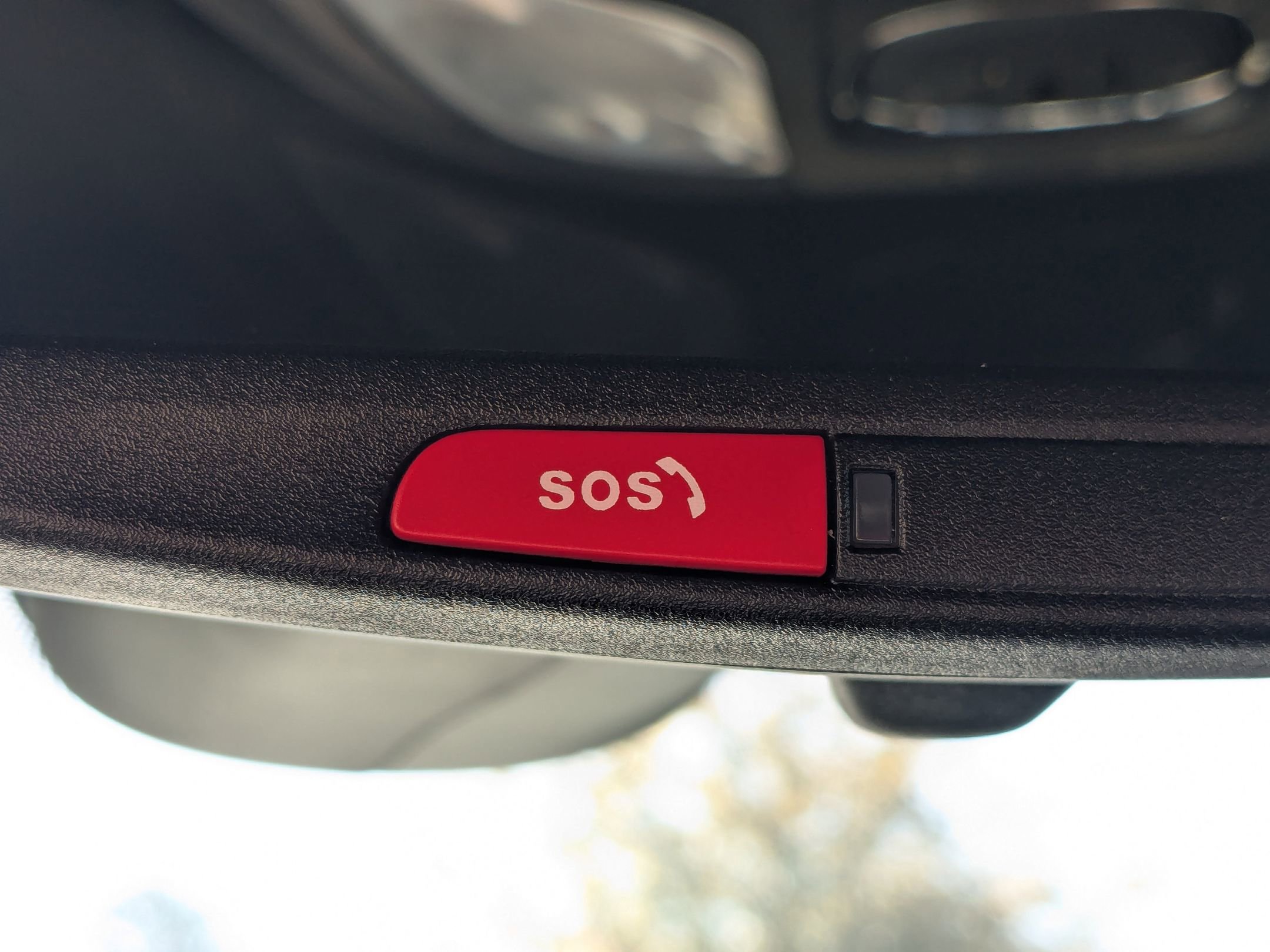 Used 2025 Jeep Compass Latitude image 25