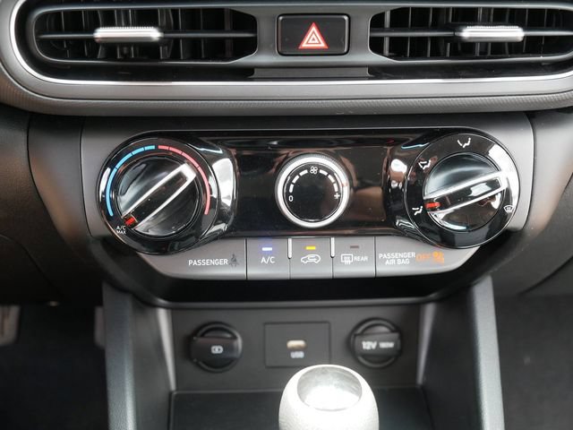 Used 2023 Hyundai Kona SE AWD/4WD image 29