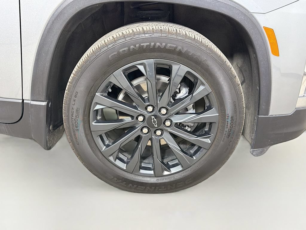 Used 2024 Chevrolet Traverse RS w/ LPO, Floor Liner Package AWD/4WD image 30