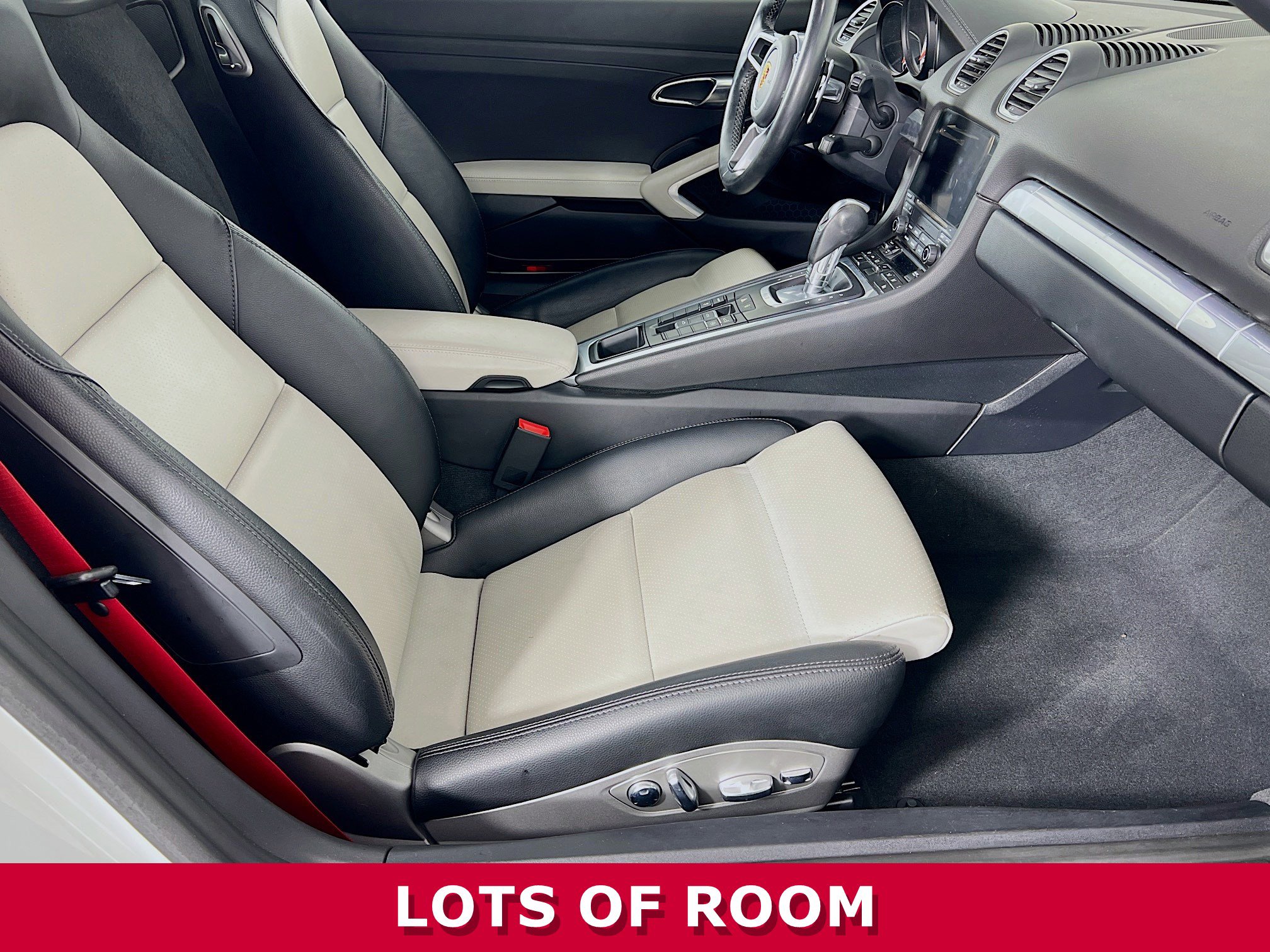 Used 2018 Porsche 718 Boxster S image 19