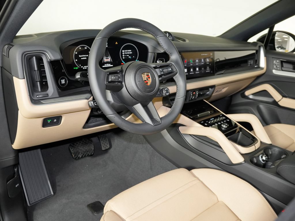 New 2026 Porsche Cayenne Coupe AWD/4WD image 4