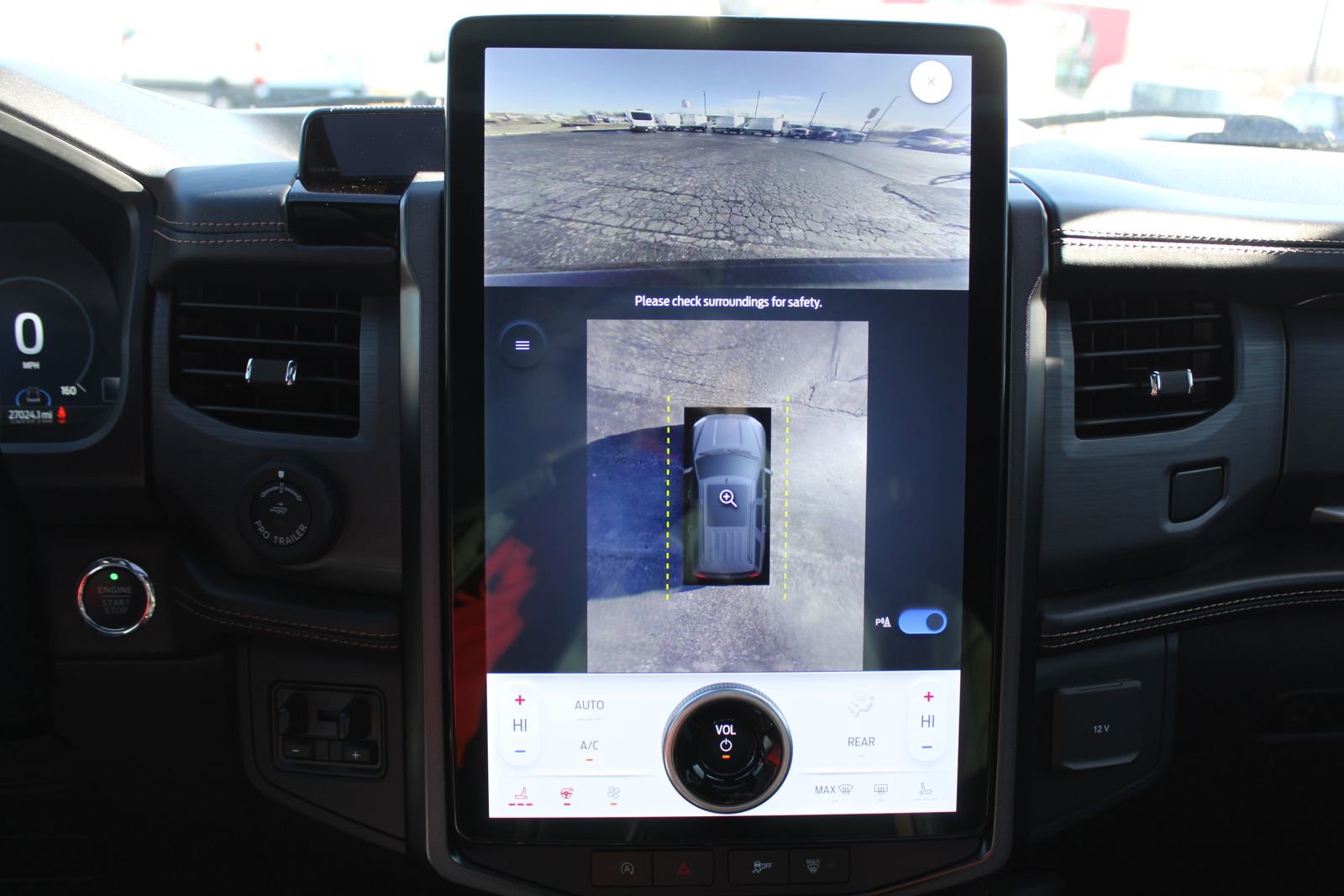 Used 2023 Ford Expedition Platinum image 42