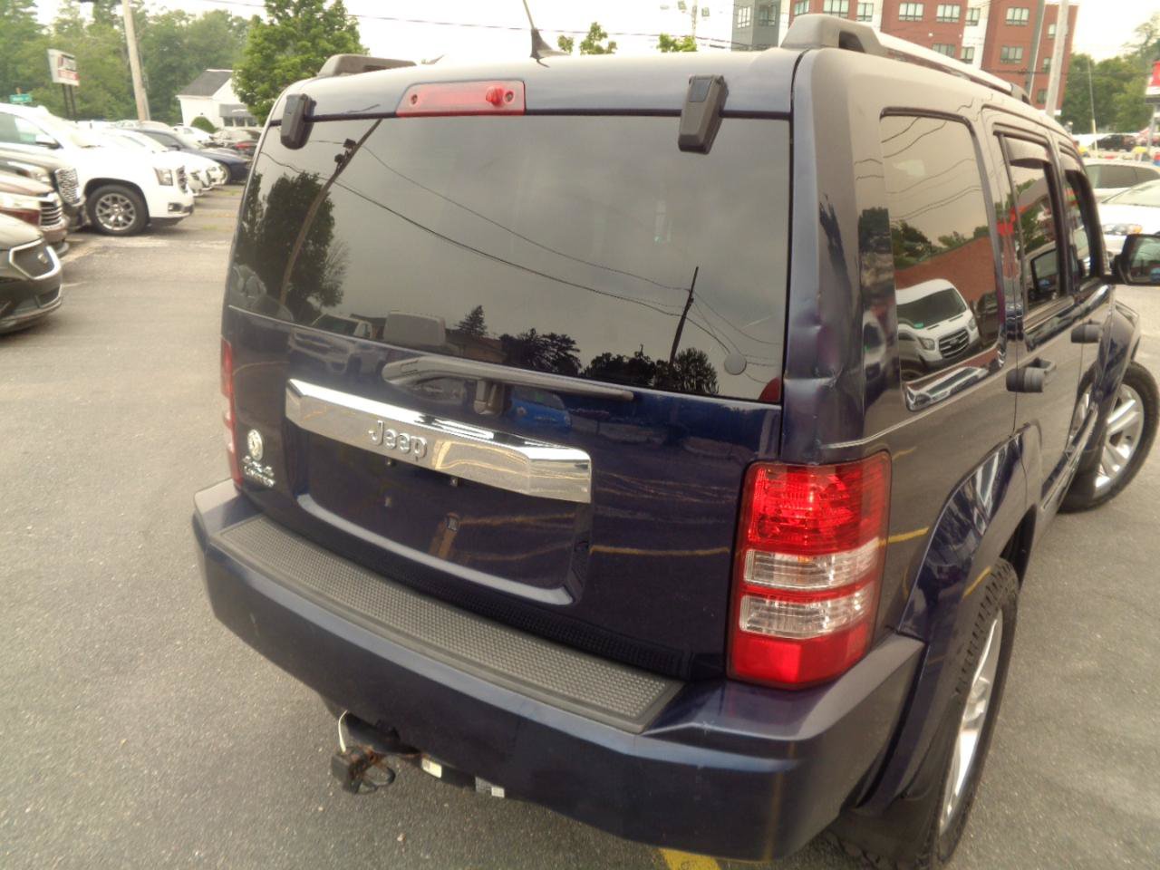 Used 2012 Jeep Liberty Limited Jet w/ Comfort/Convenience Group AWD/4WD image 22