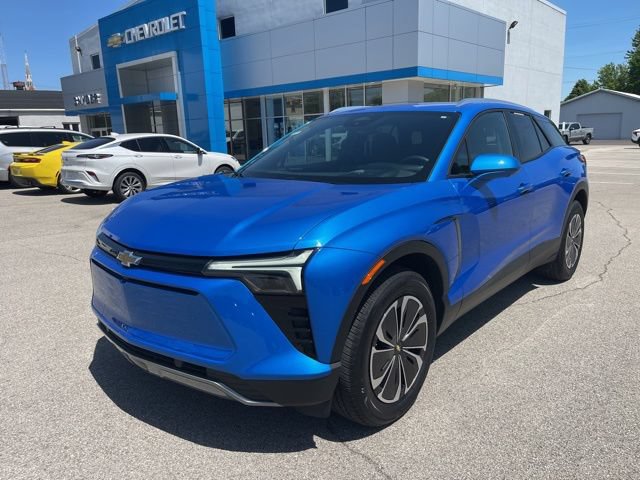 Used 2024 Chevrolet Blazer EV LT AWD/4WD image 2