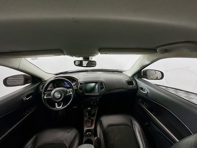 Used 2019 Jeep Compass Trailhawk image 21