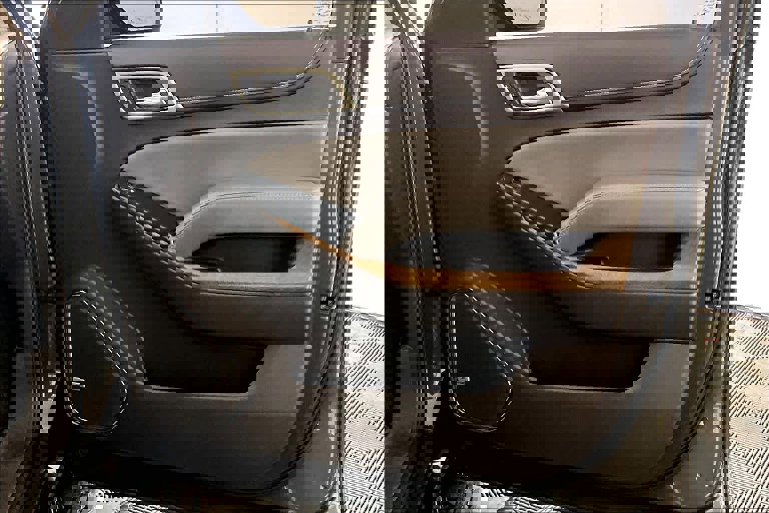 Used 2019 GMC Yukon XL Denali w/ Denali Ultimate Package AWD/4WD image 21