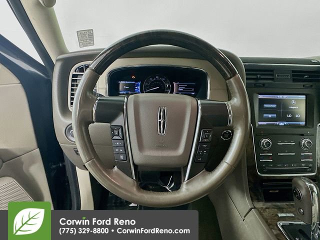 Used 2015 Lincoln Navigator L 2WD image 11