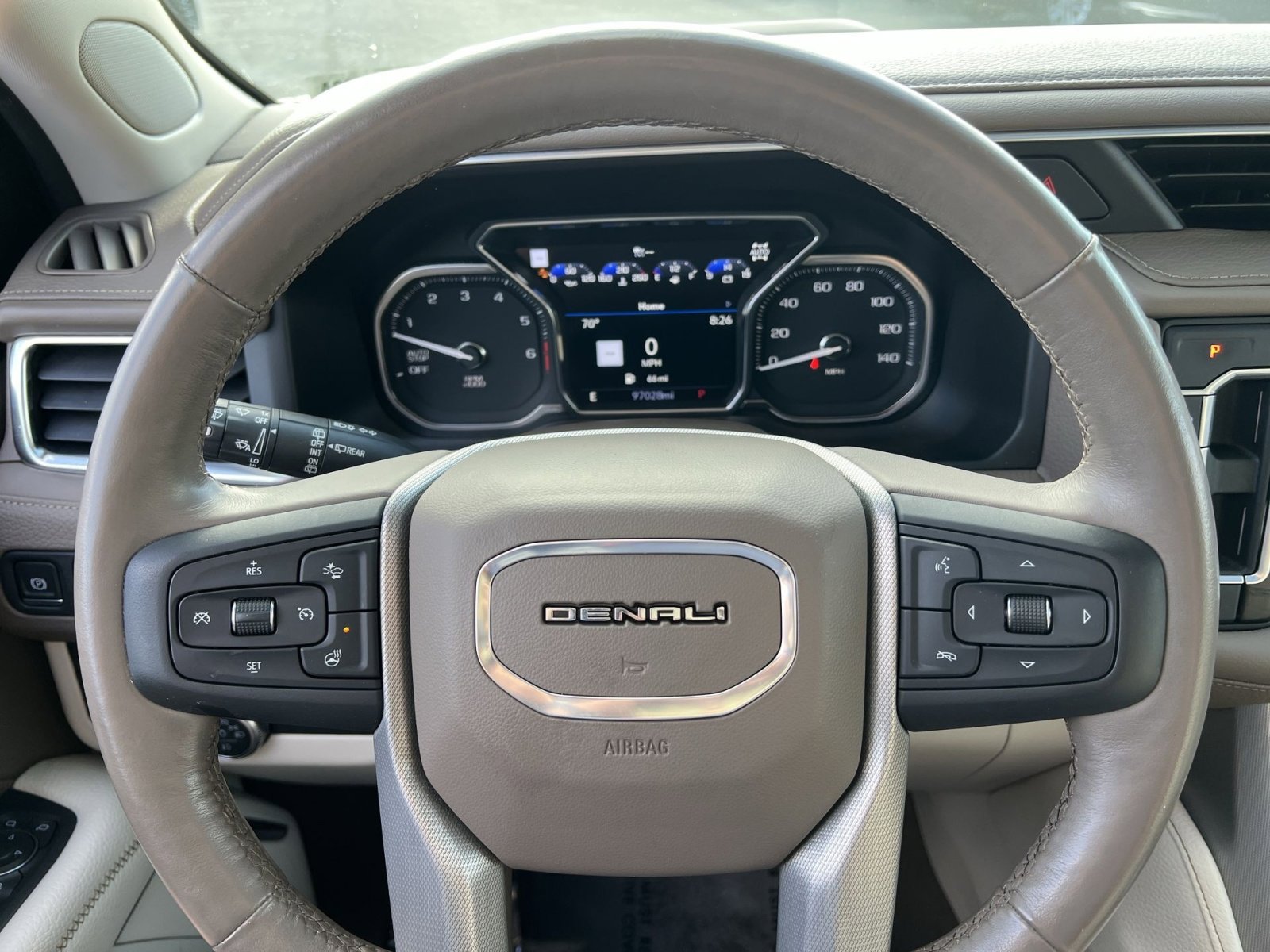 Used 2021 GMC Yukon Denali w/ Denali Premium Package image 24