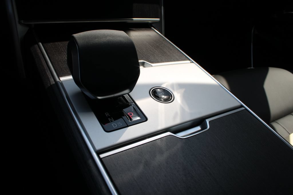 New 2026 Land Rover Range Rover SE AWD/4WD image 8