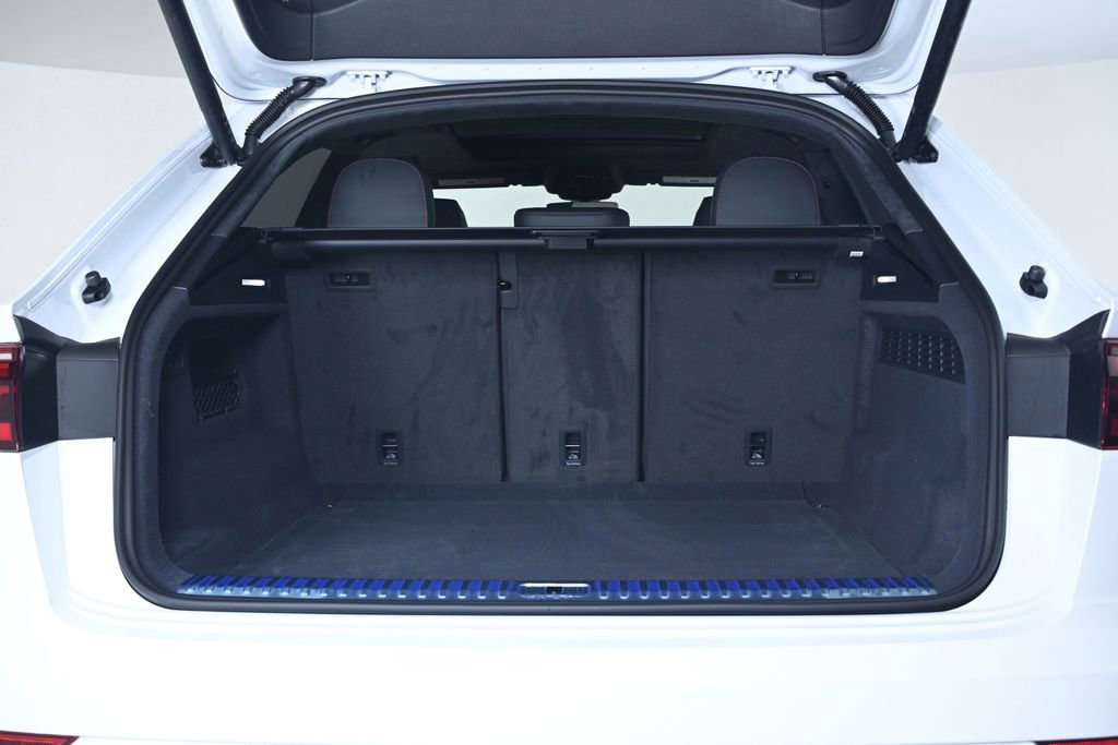 New 2026 Audi RS Q8 performance image 27