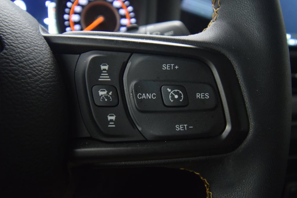 Used 2024 Jeep Wrangler Unlimited Sport AWD/4WD image 36