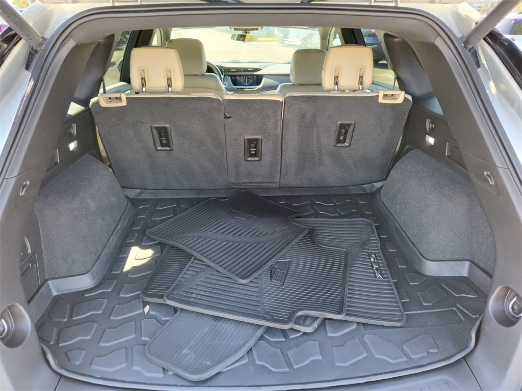 Used 2017 Cadillac XT5 FWD image 6