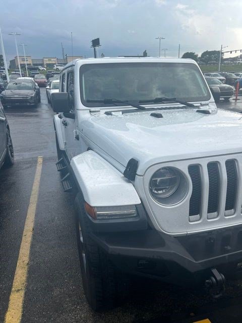 Used 2018 Jeep Wrangler Unlimited Sahara AWD/4WD image 3
