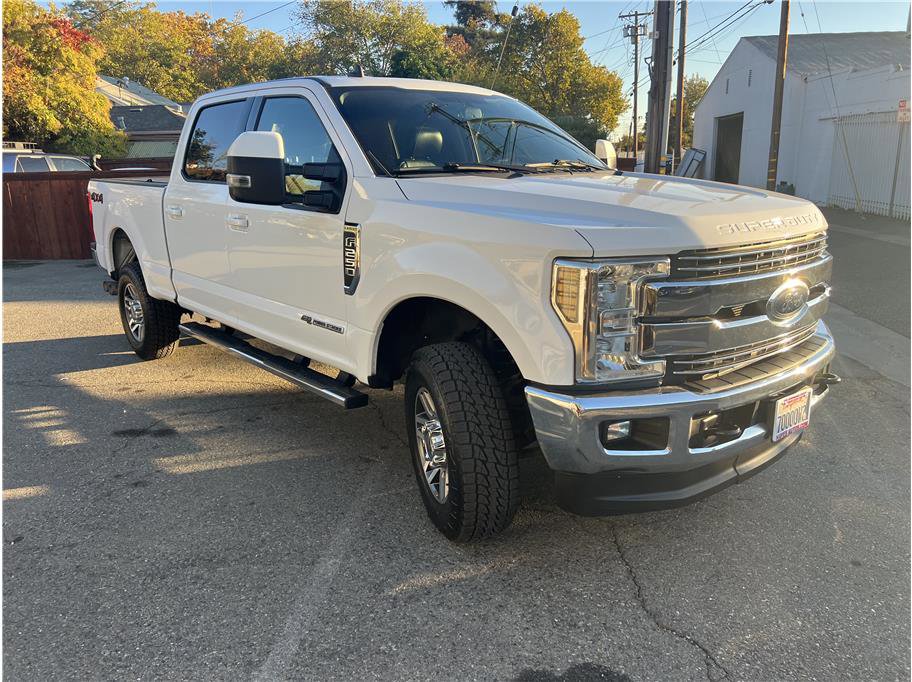 Used 2019 Ford F250 Lariat w/ Lariat Value Package image 3