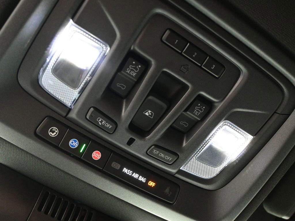 Used 2024 GMC Sierra 1500 AT4 w/ Technology Package AWD/4WD image 25