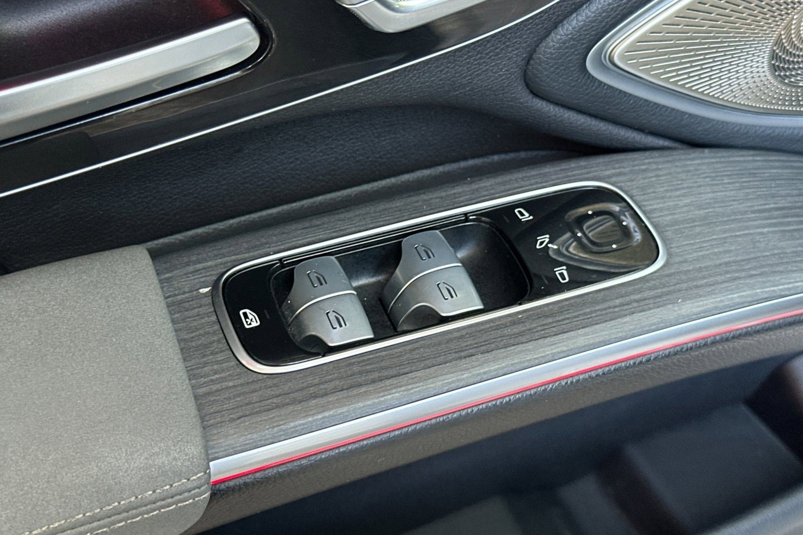 Certified 2023 Mercedes-Benz EQS 580 4MATIC Sedan image 12
