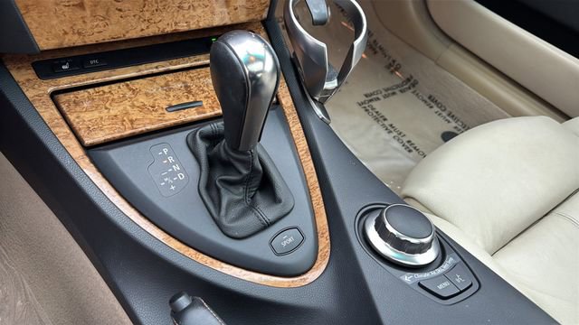 Used 2006 BMW 650i Coupe image 29