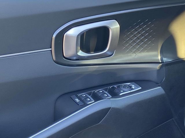 New 2026 Kia Sorento S image 13