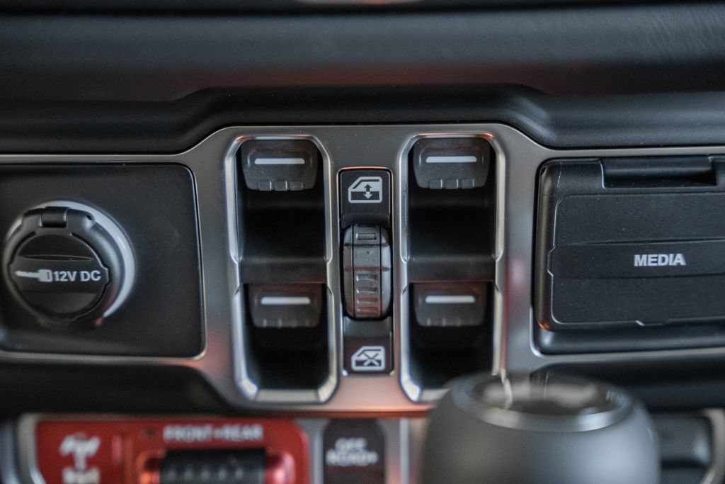 New 2026 Jeep Wrangler Unlimited Rubicon AWD/4WD image 24