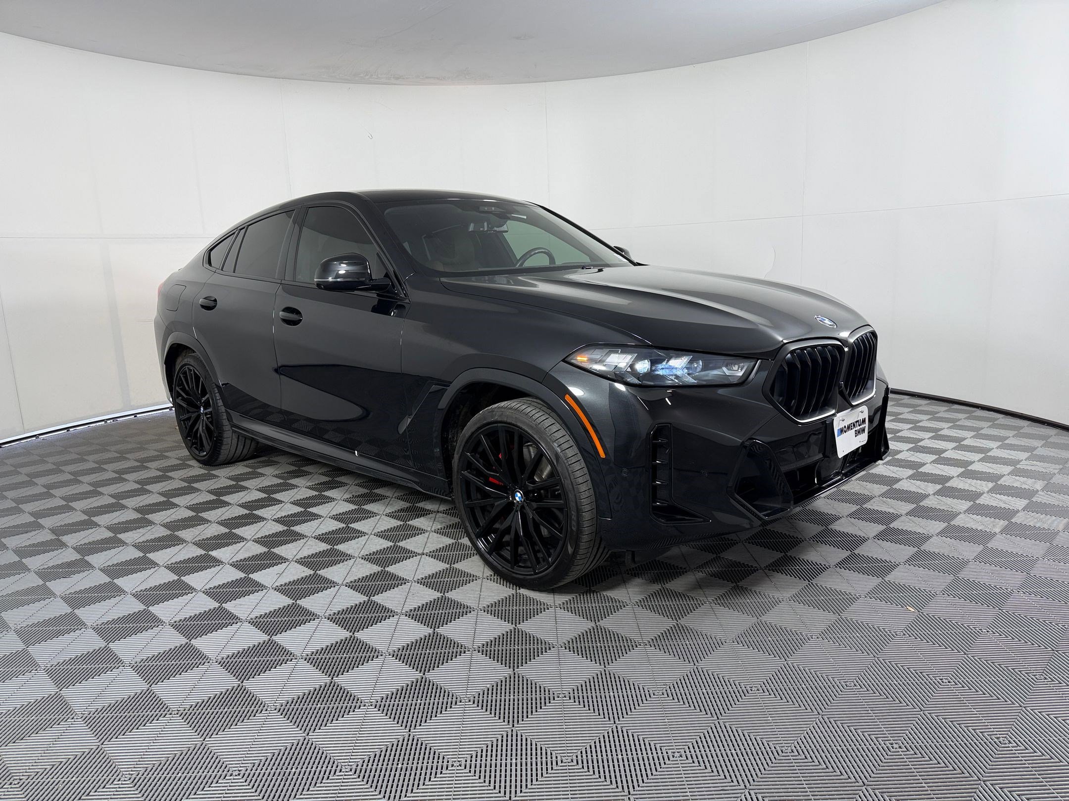 Used 2024 BMW X6 xDrive40i w/ Executive Package AWD/4WD image 7