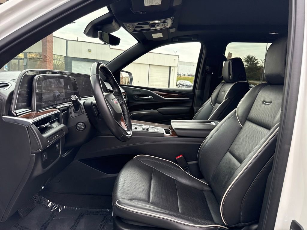 Certified 2022 Cadillac Escalade ESV Premium Luxury image 14