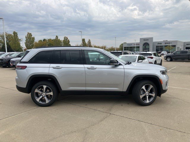 New 2025 Jeep Grand Cherokee Limited image 5