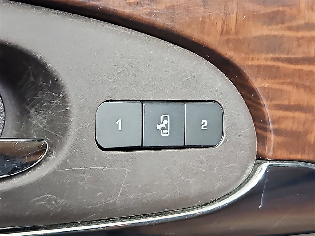 Used 2017 Buick Enclave Leather image 28