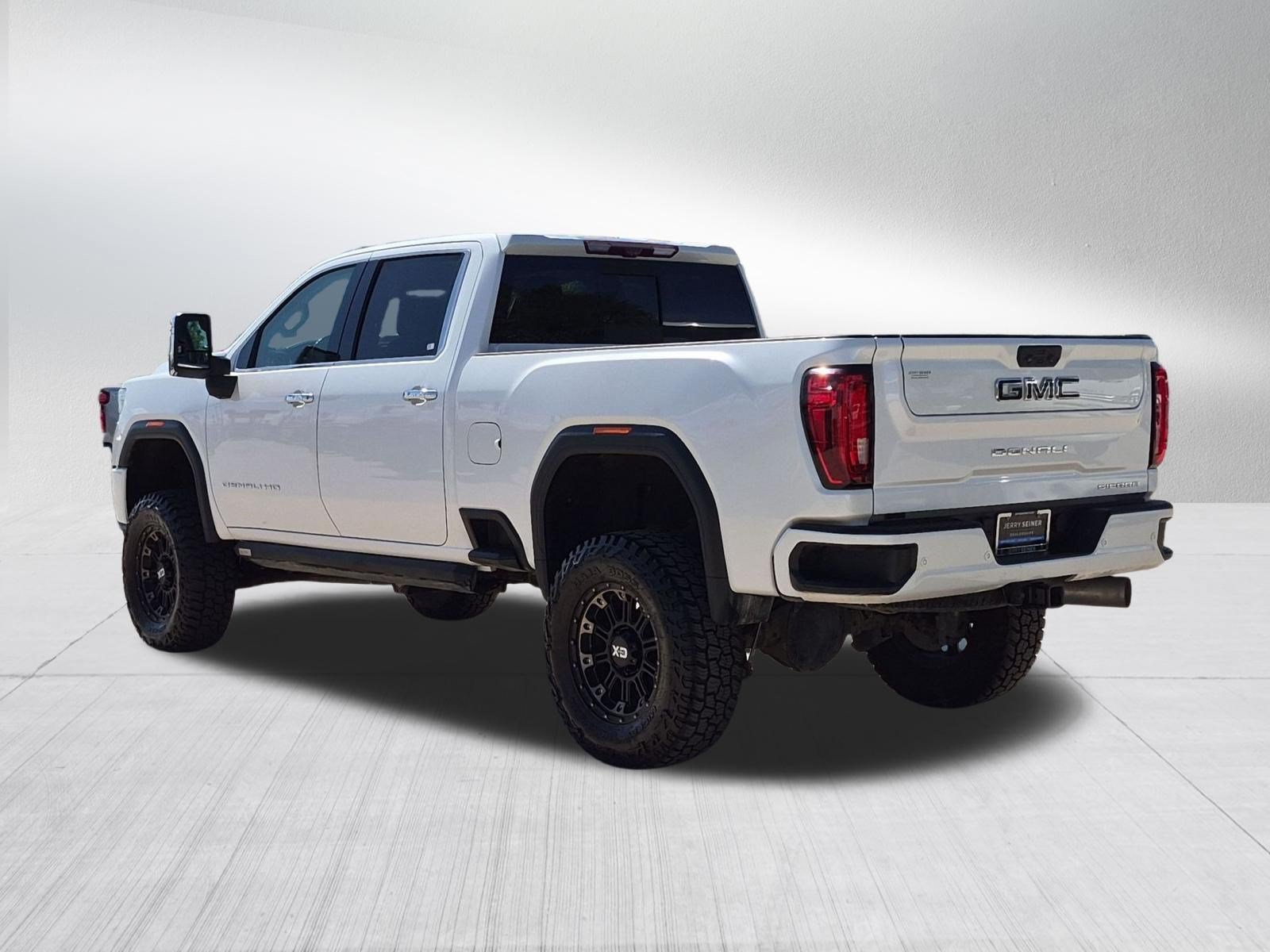 Used 2020 GMC Sierra 3500 Denali w/ Denali Ultimate Package AWD/4WD image 3