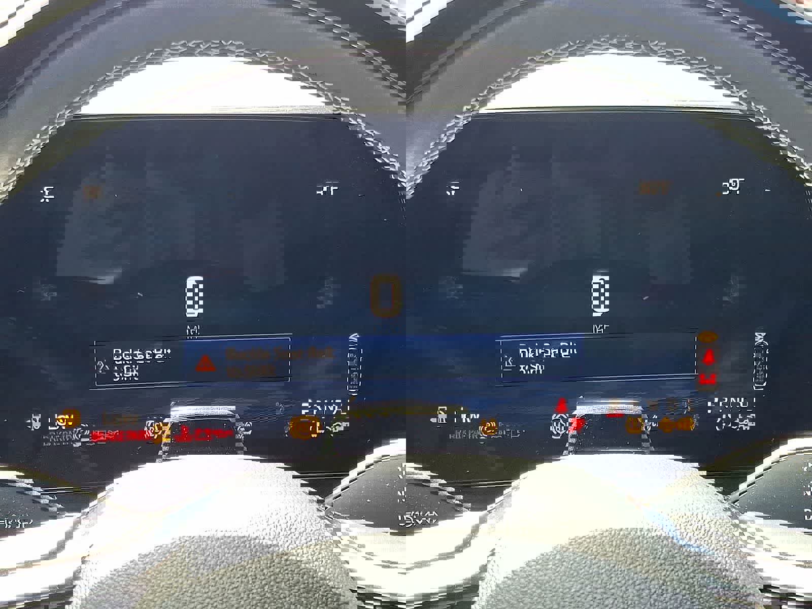 Used 2025 Chevrolet Traverse LT w/ Enhanced Driving Package image 17