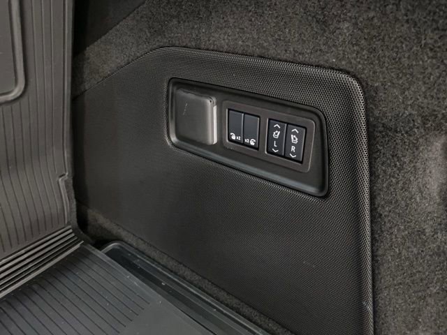 Used 2025 Cadillac Escalade V w/ LPO, ONYX Package AWD/4WD image 5