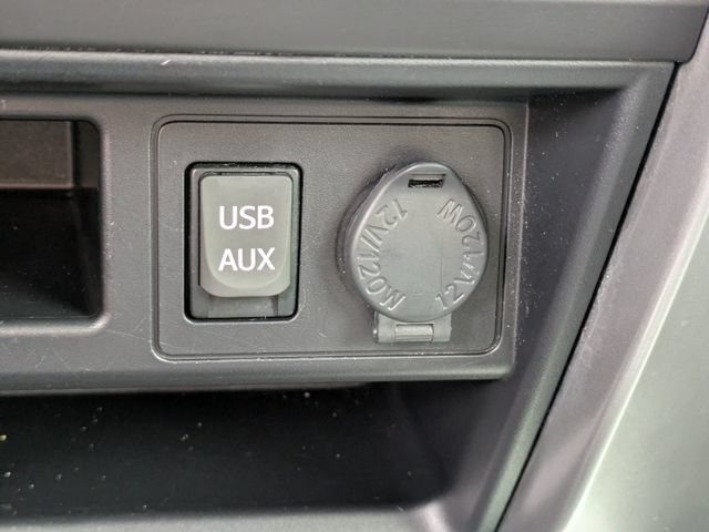Used 2019 Toyota 4Runner SR5 AWD/4WD image 23