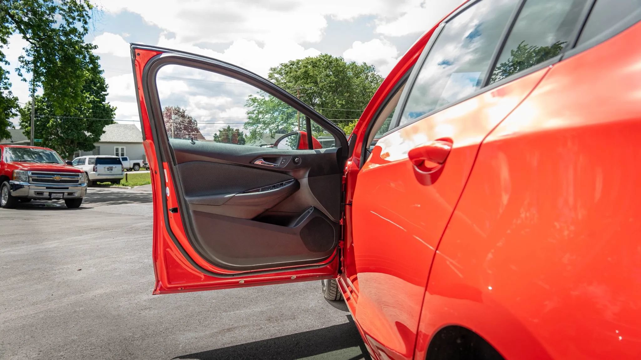 Used 2018 Chevrolet Cruze LS FWD image 13