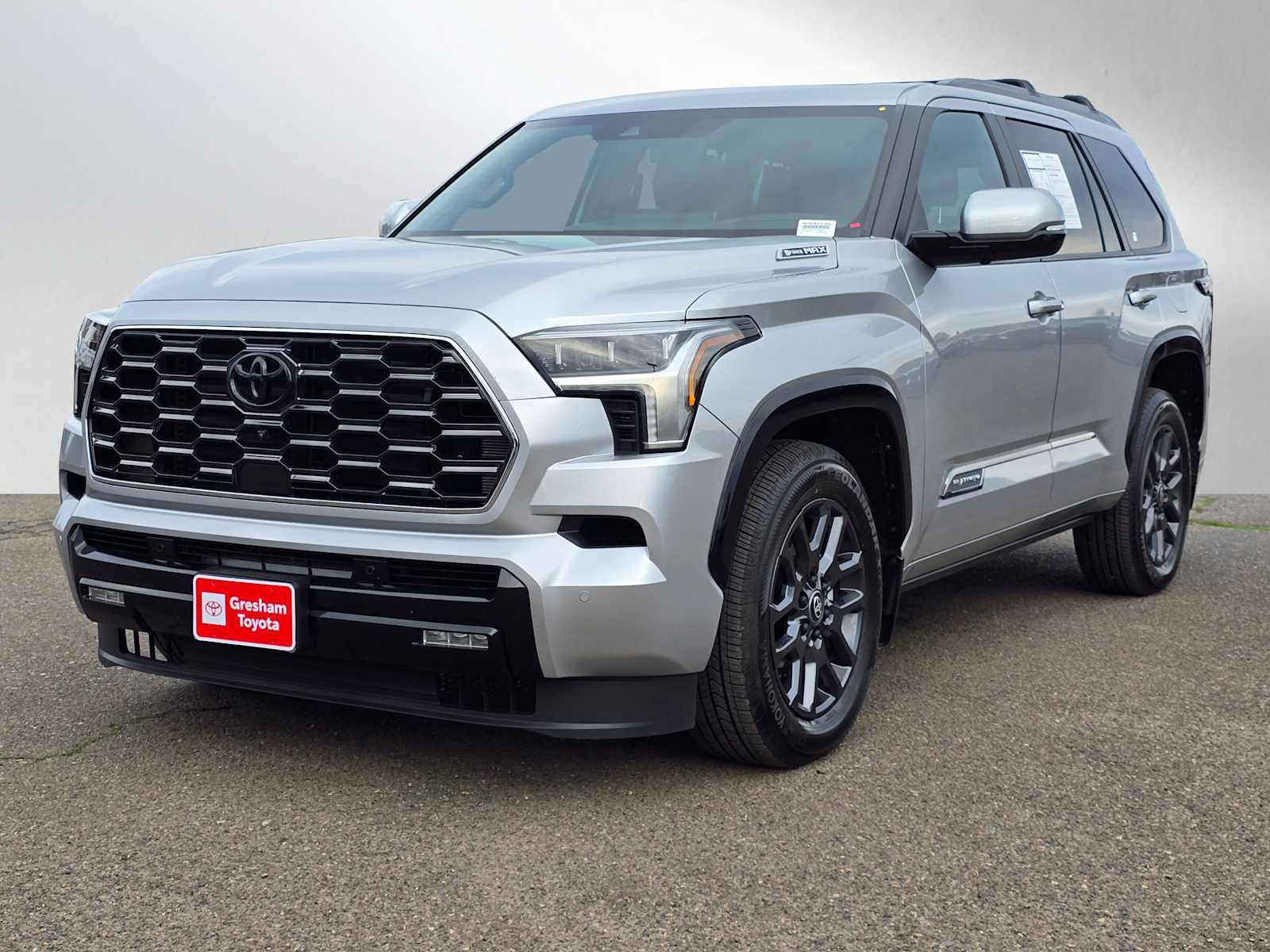 Used 2025 Toyota Sequoia Platinum AWD/4WD image 8