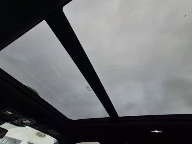 Used 2021 Chevrolet Tahoe RST w/ Luxury Package image 20