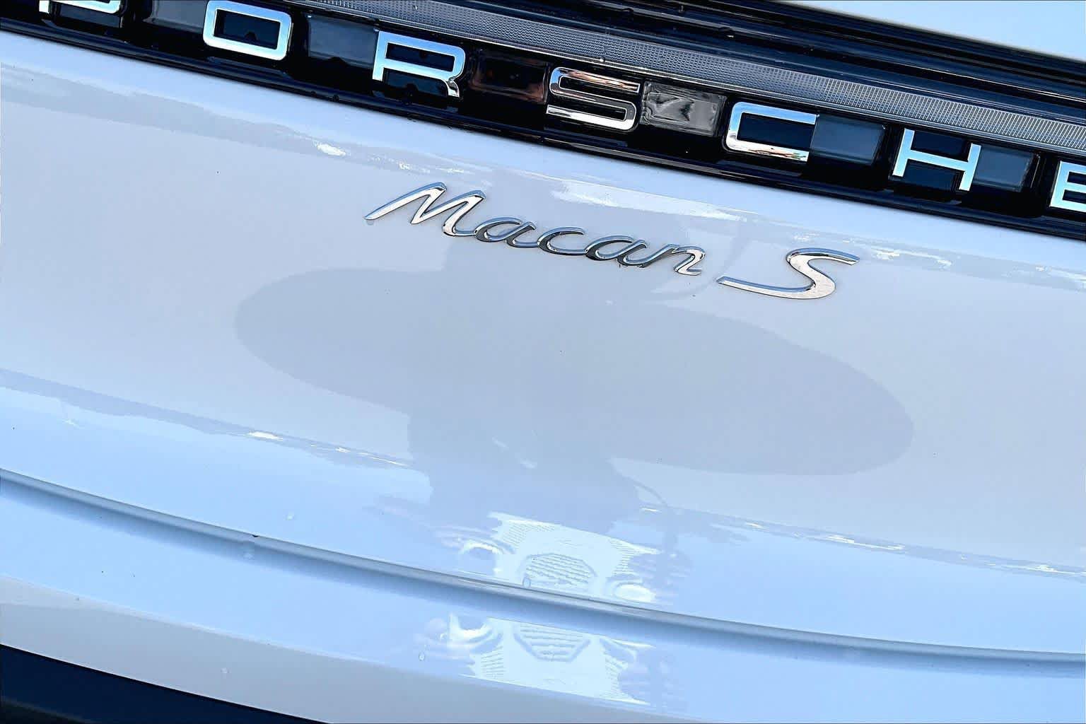 Used 2023 Porsche Macan S AWD/4WD image 29